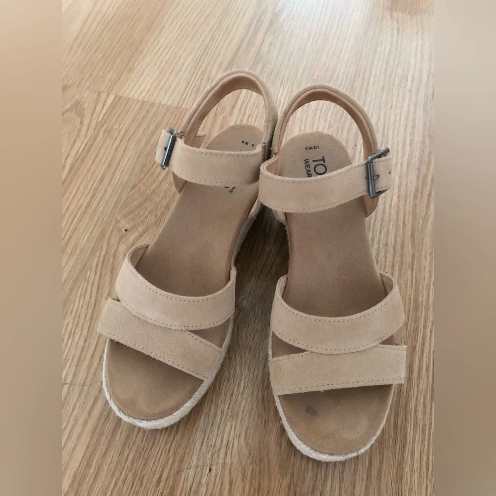 TOMS Beige Suede Double-Strap Women’s Sandal - Picture 1 of 6